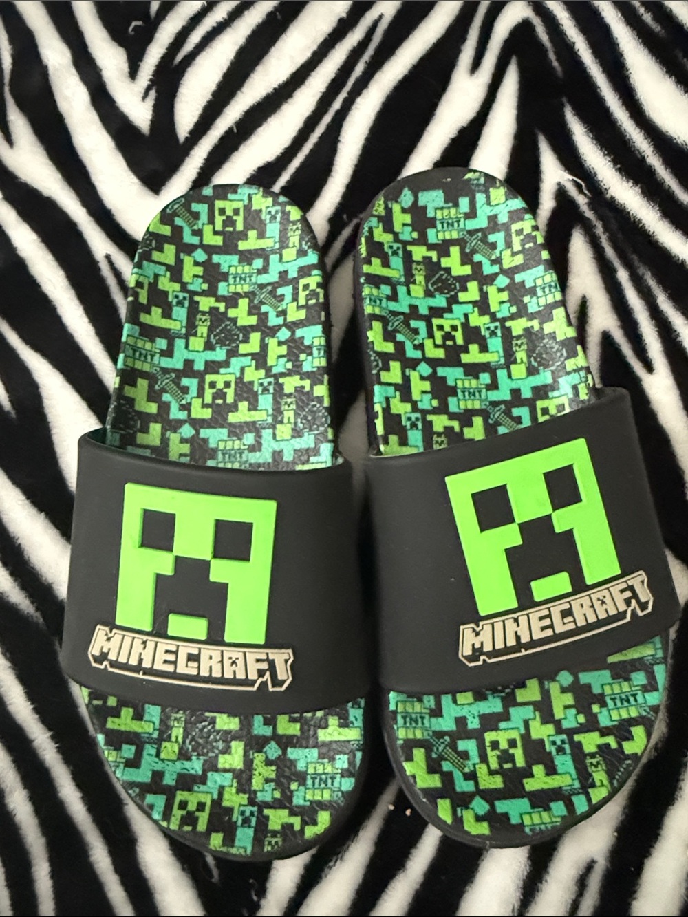 Minecraft Green Creeper Slide Sandals